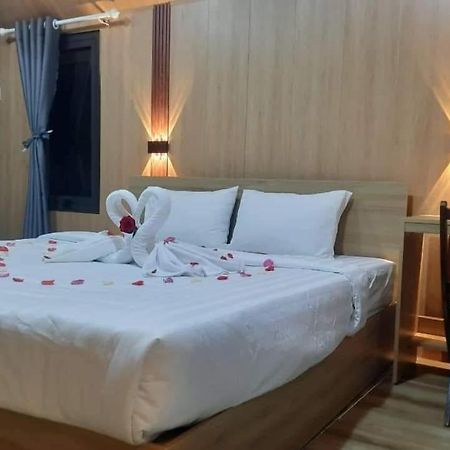 Dong Giang Sky Villa Stay And Food Exterior photo
