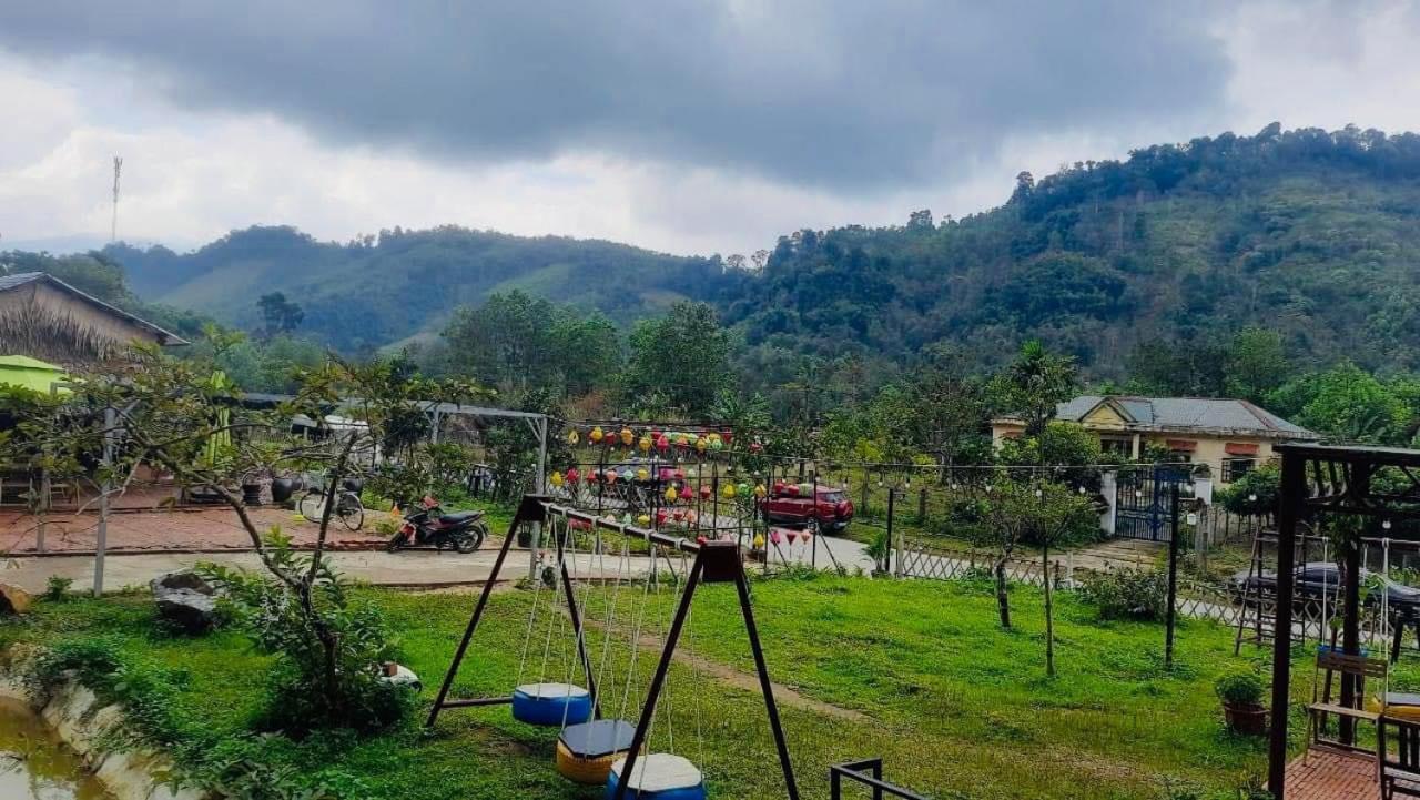 Dong Giang Sky Villa Stay And Food Exterior photo